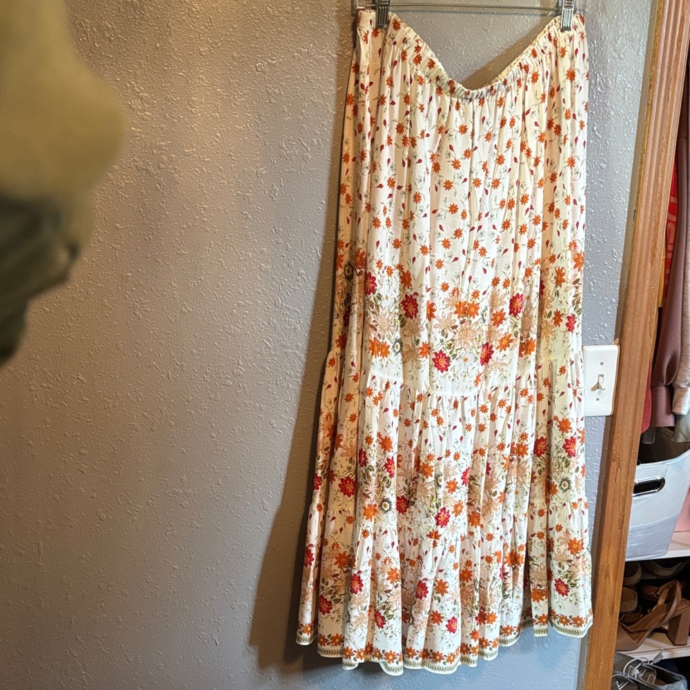 Max studio London floral skirt